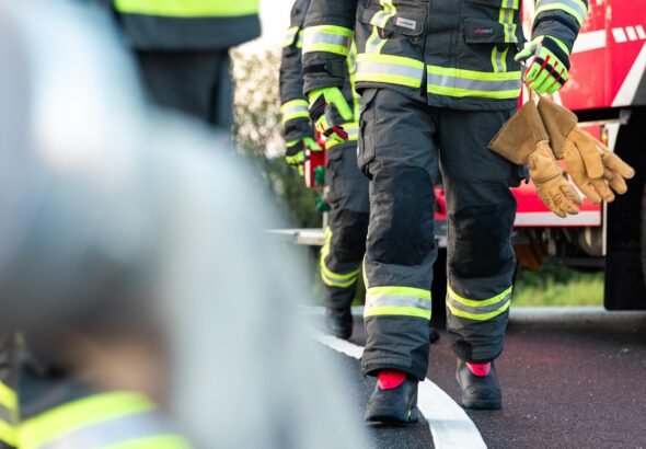 tűzoltó beavatkozás közben egy hévízi szállodai tűzesetnél